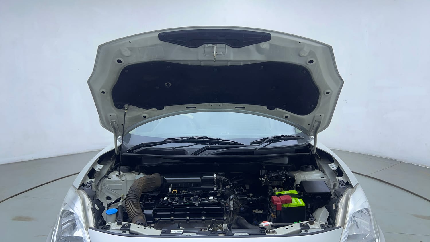 Used 2018 Maruti Suzuki Dzire VXi Petrol Manual engine ENGINE & BONNET OPEN FRONT VIEW