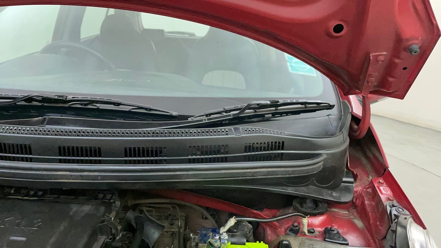 Used 2018 Hyundai Grand i10 Asta 1.2 Kappa VTVT Petrol Manual engine ENGINE LEFT SIDE HINGE & APRON VIEW