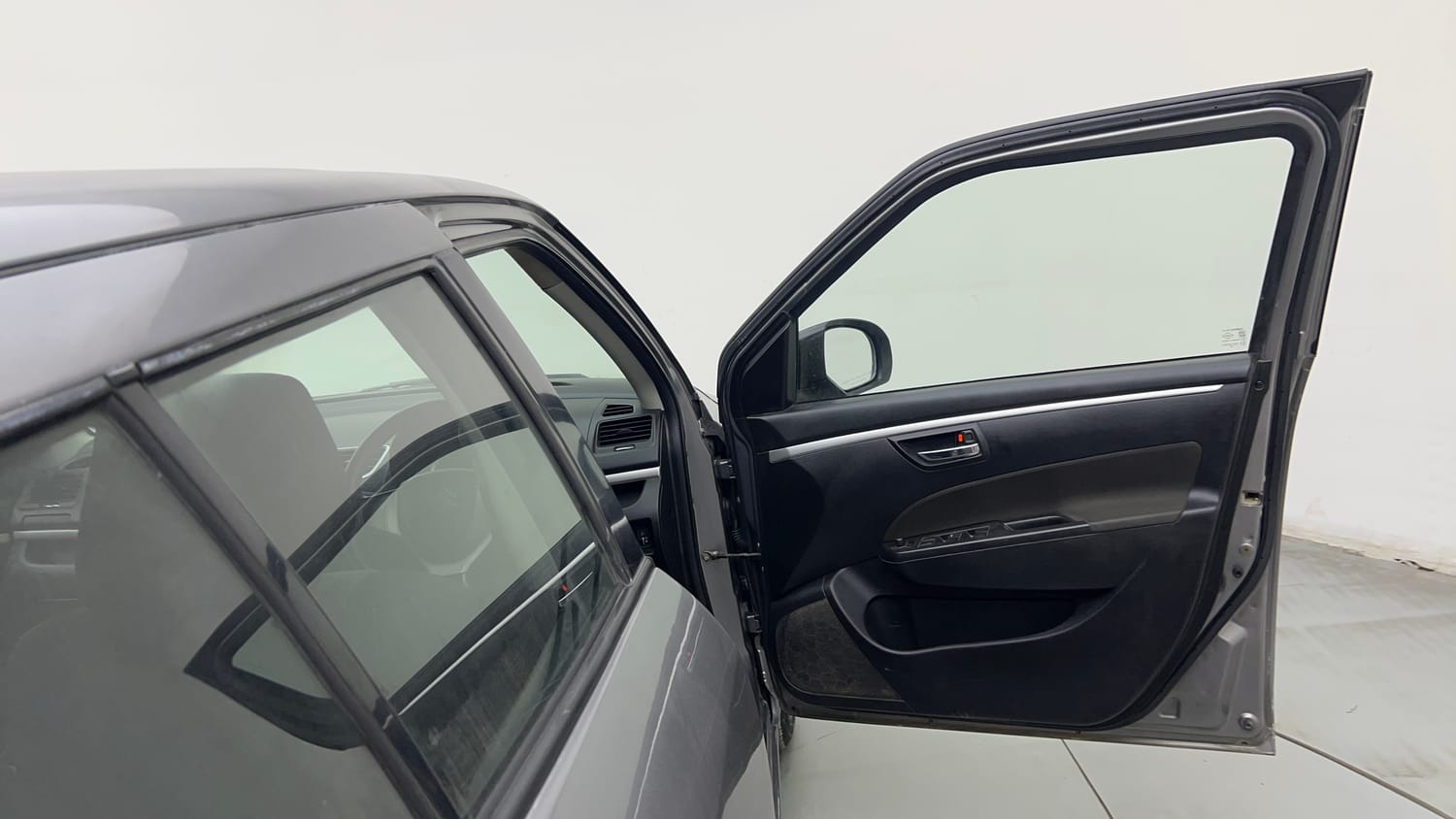 Used 2015 Maruti Suzuki Swift VXi Petrol Manual interior RIGHT FRONT DOOR OPEN VIEW