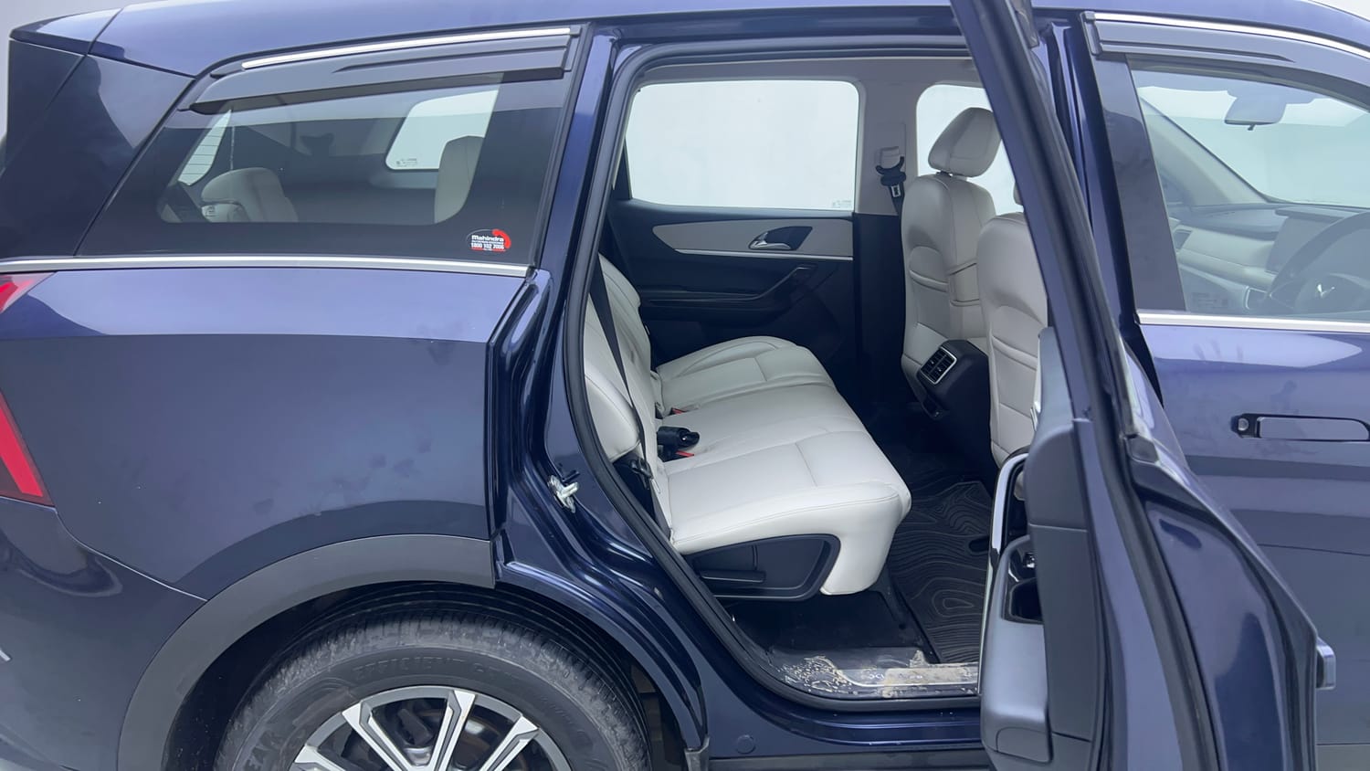 Used 2021 Mahindra XUV700 AX 7 Petrol AT Luxury Pack 7 STR Petrol Automatic interior RIGHT SIDE REAR DOOR CABIN VIEW