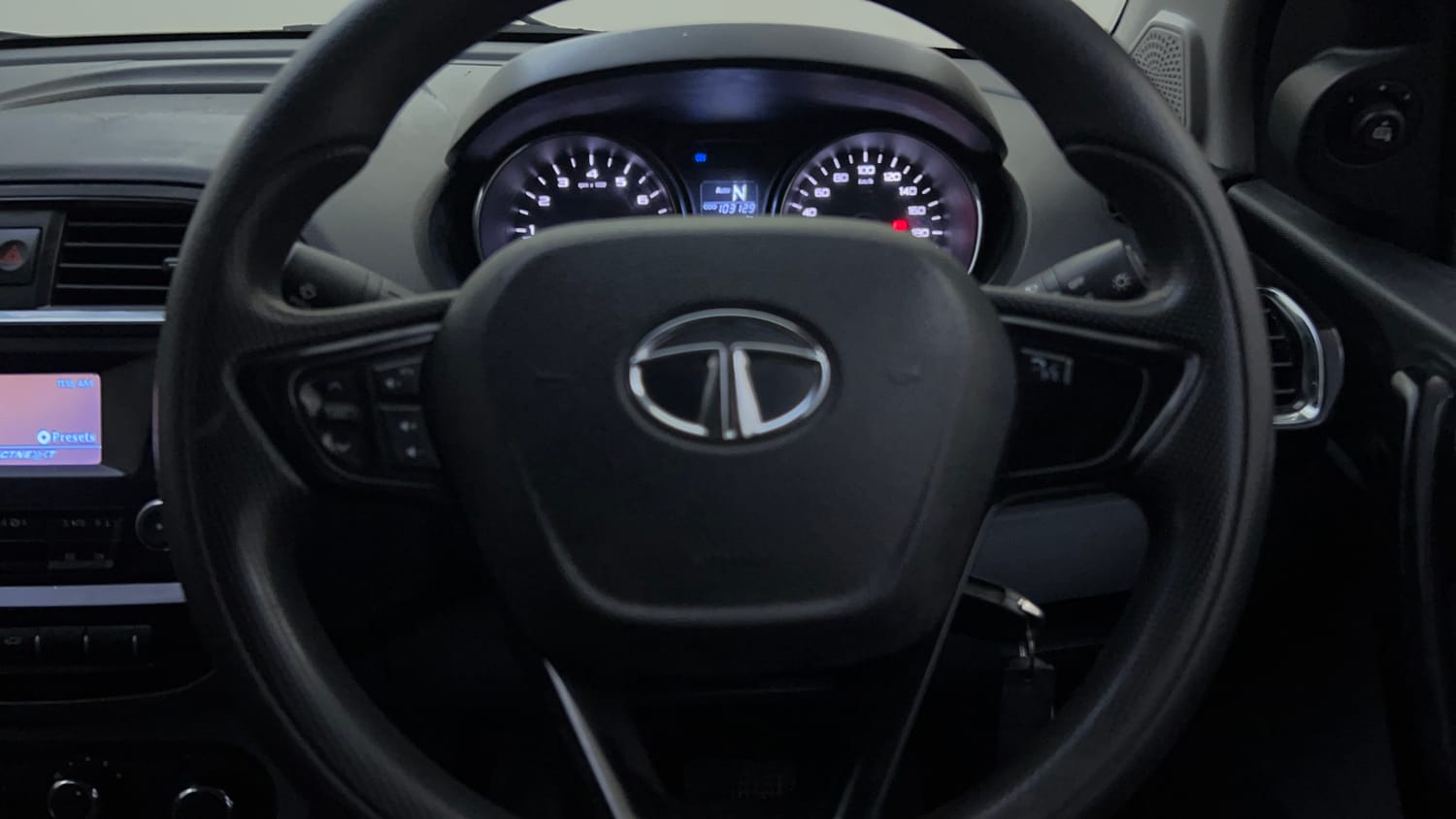 Used 2018 Tata Tigor Revotron XZA Petrol Automatic top_features Airbags