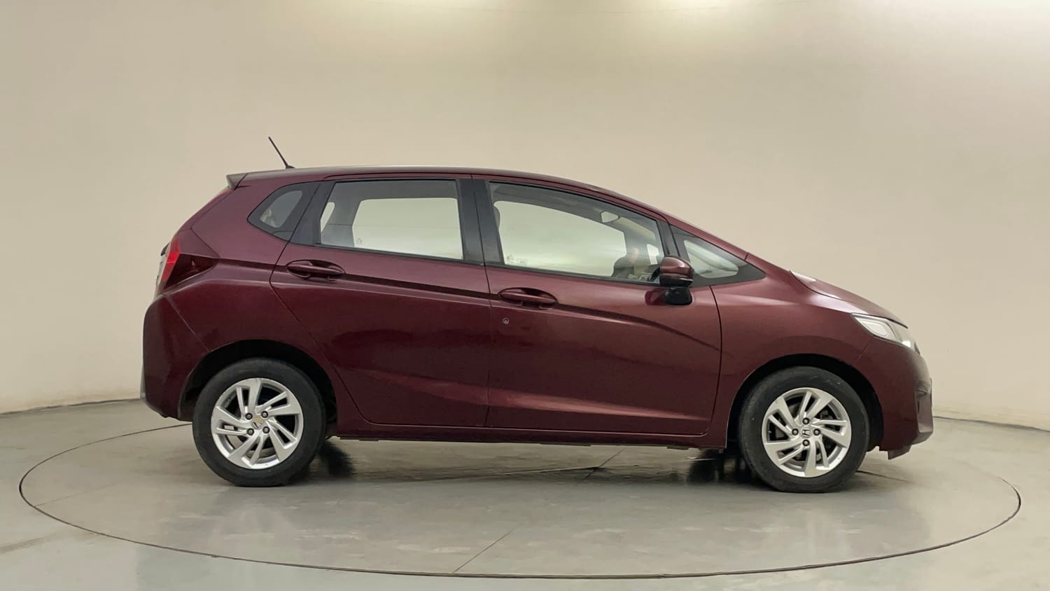 Used 2017 Honda Jazz V AT Petrol Petrol Automatic exterior RIGHT SIDE VIEW