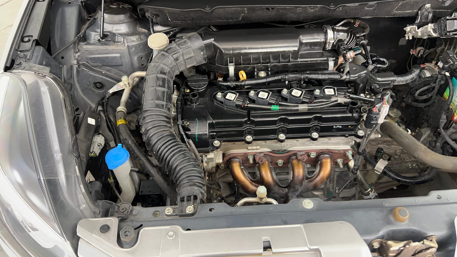 Used 2021 Maruti Suzuki Baleno Delta Petrol Manual engine ENGINE RIGHT SIDE VIEW