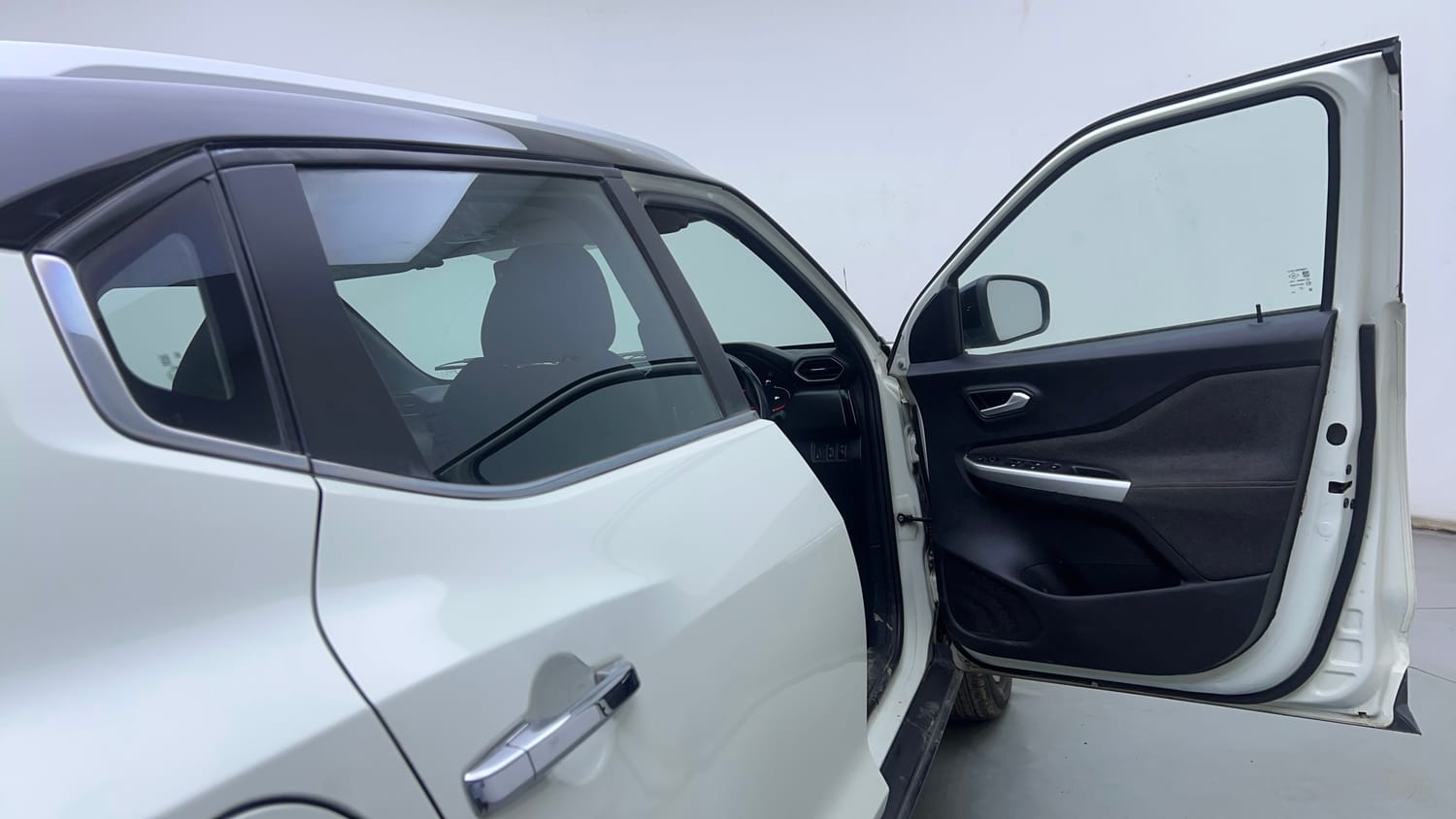 Used 2021 Nissan Magnite XV Premium Turbo CVT Petrol Automatic interior RIGHT FRONT DOOR OPEN VIEW