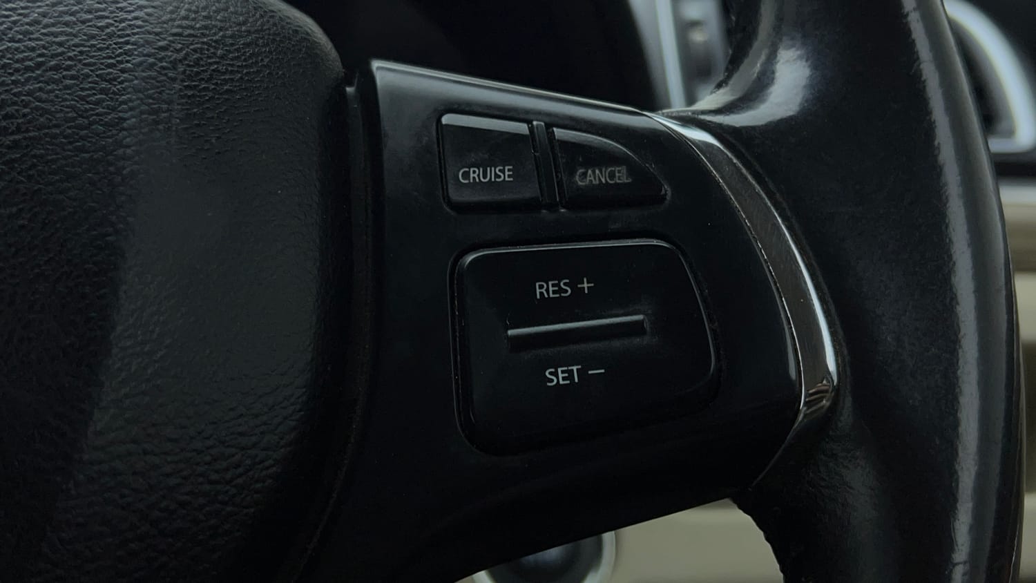Used 2020 Maruti Suzuki Ciaz Alpha 1.5 AT Petrol Automatic top_features Cruise control