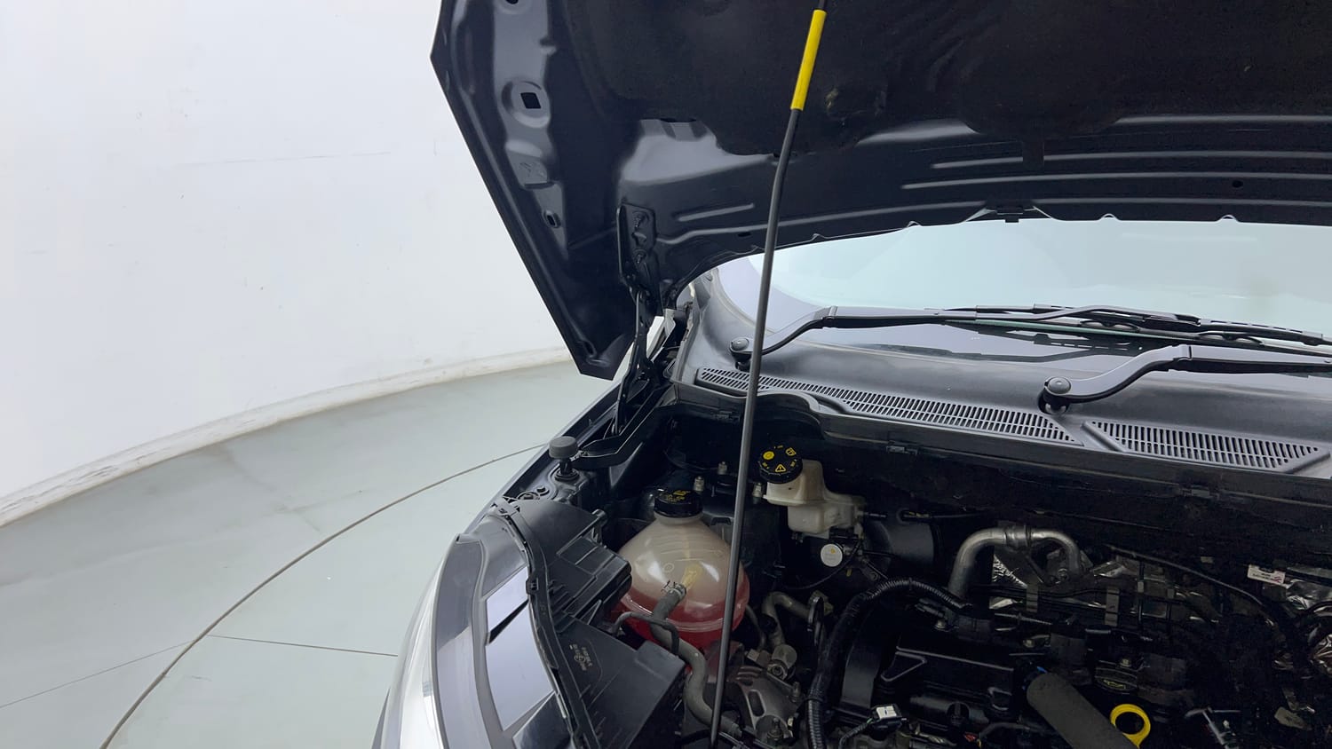 Used 2019 Ford EcoSport Titanium + 1.5L Ti-VCT AT Petrol Automatic engine ENGINE RIGHT SIDE HINGE & APRON VIEW