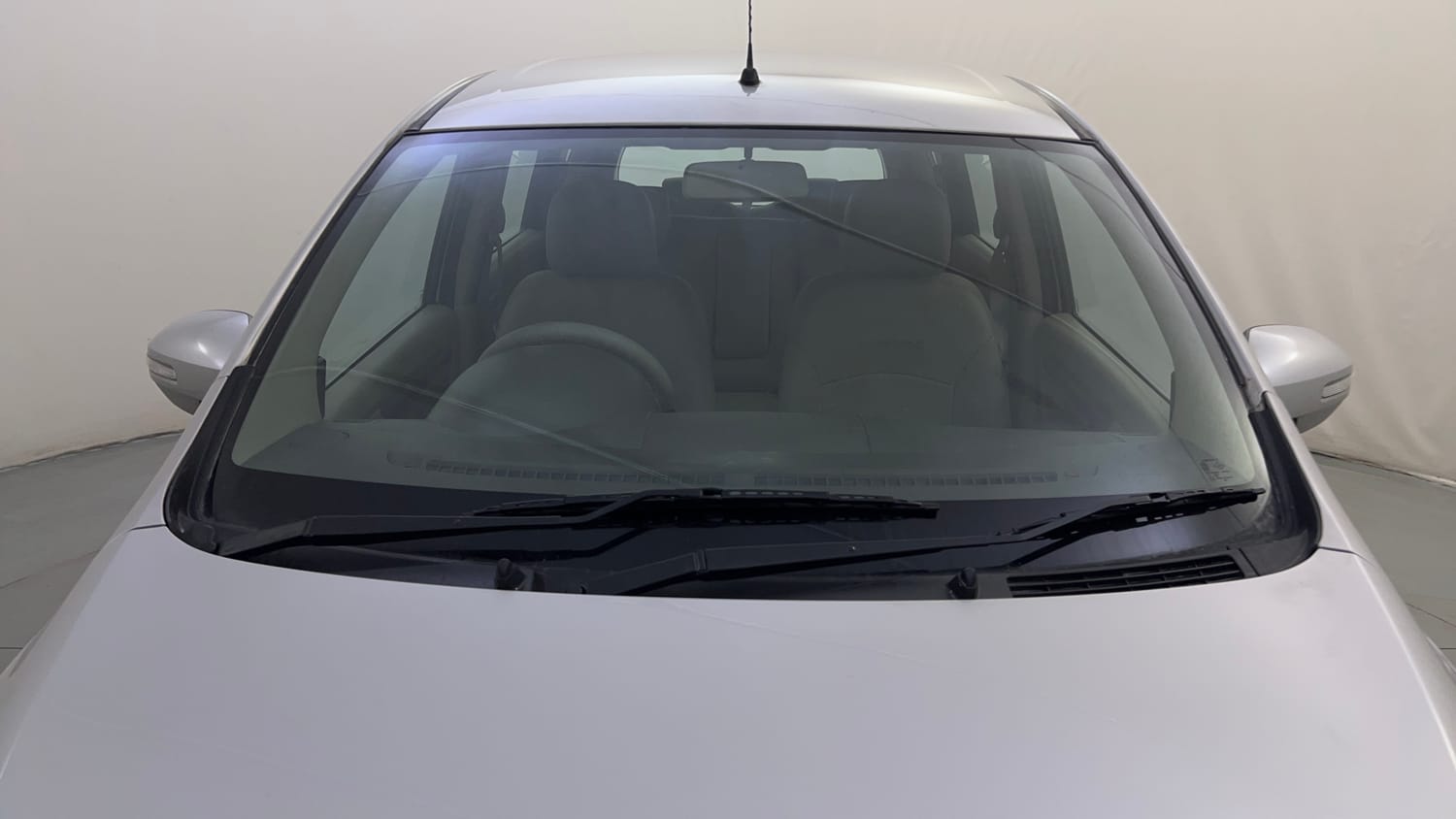 Used 2017 Maruti Suzuki Ertiga VXI AT Petrol Automatic exterior FRONT WINDSHIELD VIEW