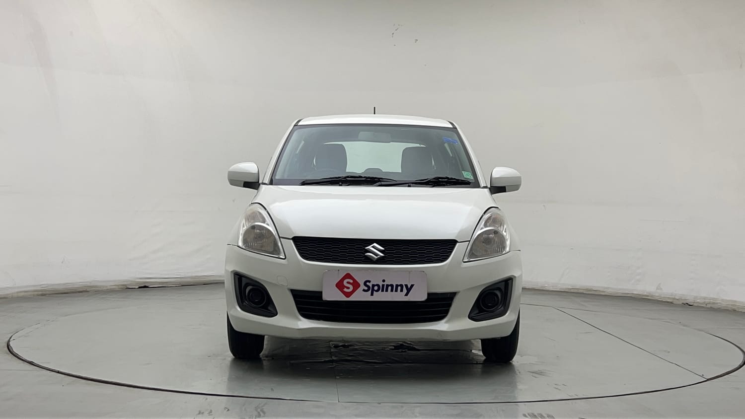 Used 2015 Maruti Suzuki Swift Lxi (O) Petrol Manual exterior FRONT VIEW