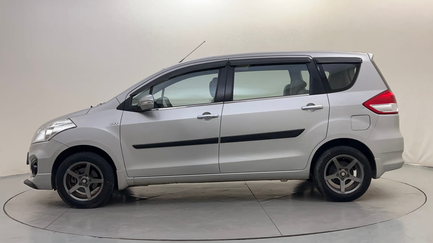 Used 2017 Maruti Suzuki Ertiga VXI AT Petrol Automatic exterior LEFT SIDE VIEW