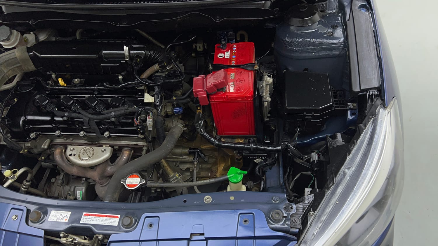 Used 2019 Maruti Suzuki Ciaz Alpha Hybrid 1.5 Petrol Manual engine ENGINE LEFT SIDE VIEW