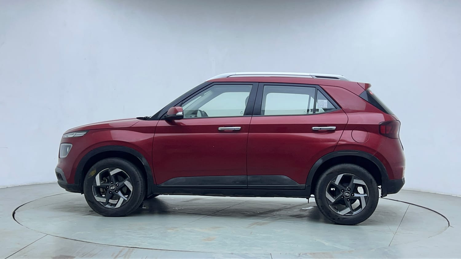 Used 2019 Hyundai Venue SX Plus 1.0 Turbo DCT Petrol Automatic exterior LEFT SIDE VIEW