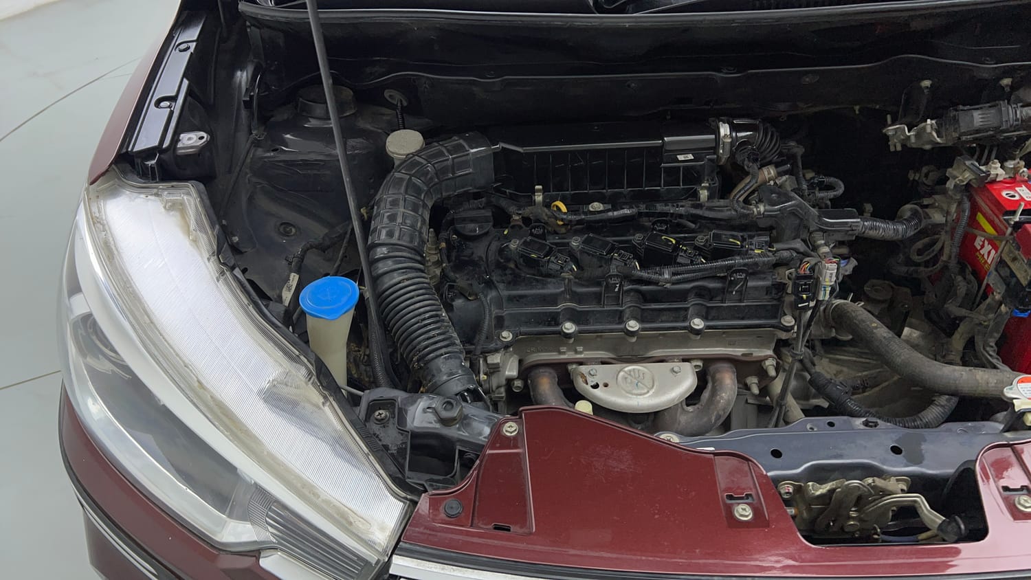 Used 2022 Maruti Suzuki New Ertiga VXi Petrol Manual engine ENGINE RIGHT SIDE VIEW