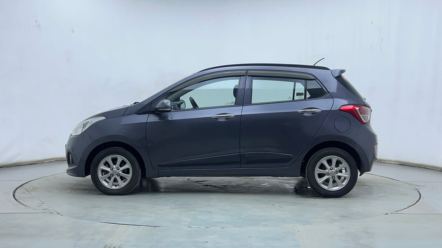 Used 2014 Hyundai Grand i10 Asta AT 1.2 Kappa VTVT Petrol Automatic exterior LEFT SIDE VIEW