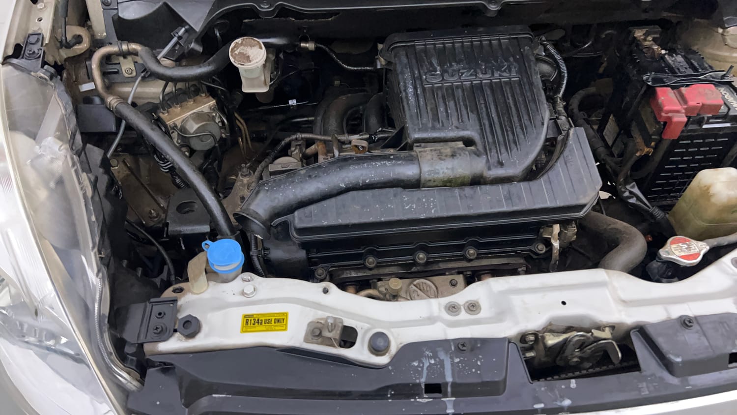 Used 2017 Maruti Suzuki Ertiga VXI AT Petrol Automatic engine ENGINE RIGHT SIDE VIEW
