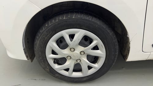 Used 2018 Hyundai Grand i10 Sportz 1.2 Kappa VTVT Petrol Manual tyres LEFT FRONT TYRE RIM VIEW