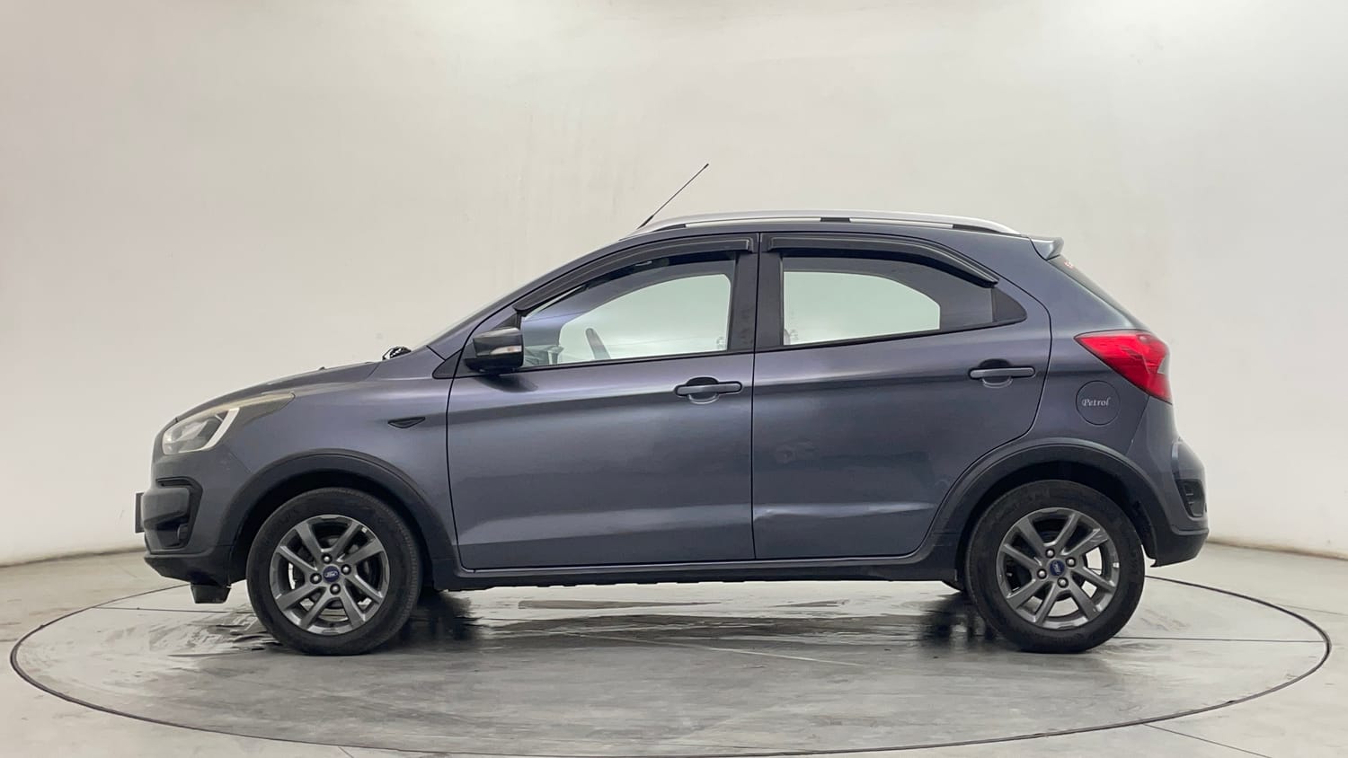 Used 2019 Ford Freestyle Titanium 1.2 Ti-VCT Petrol Manual exterior LEFT SIDE VIEW