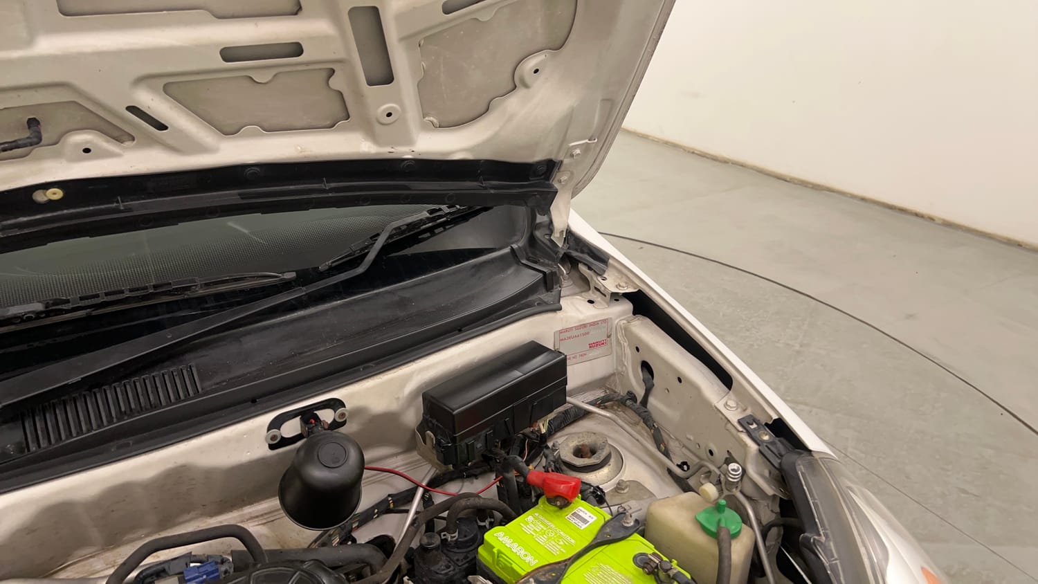 Used 2020 Maruti Suzuki Alto 800 LXi Petrol Manual engine ENGINE LEFT SIDE HINGE & APRON VIEW