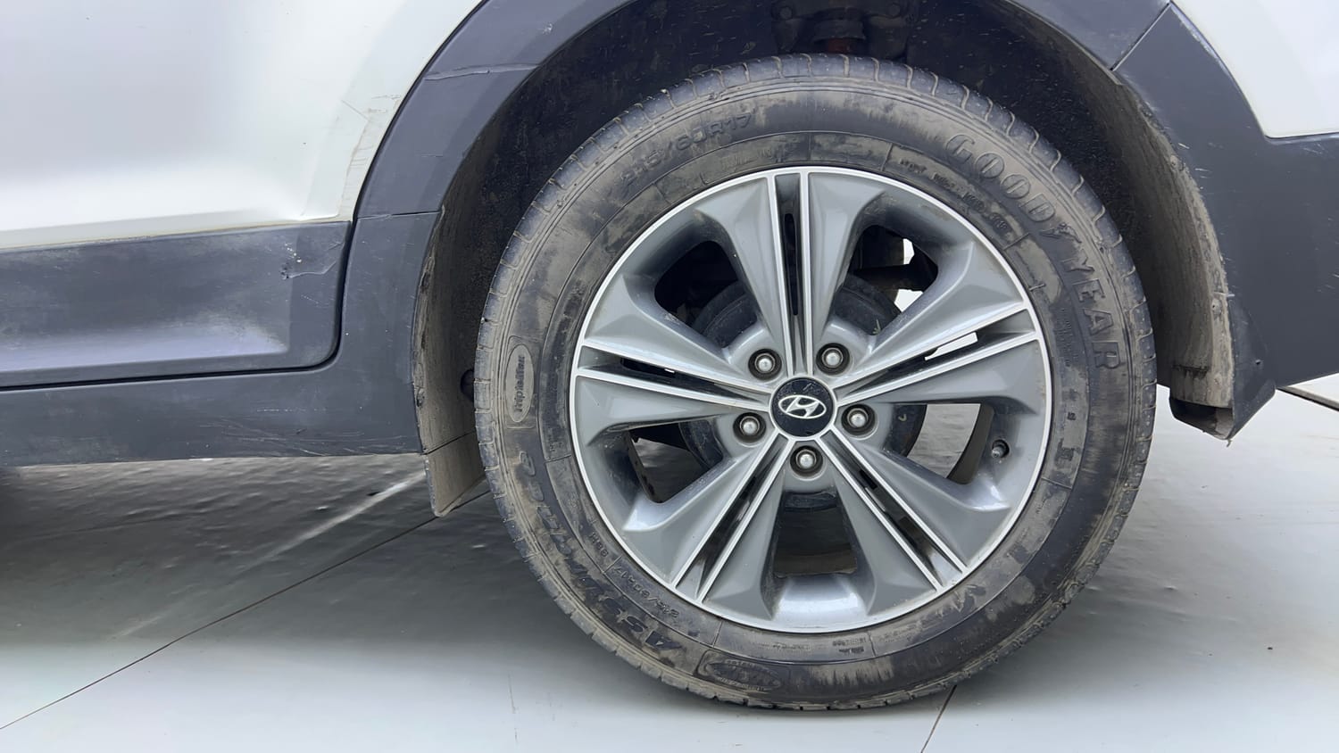 Used 2018 Hyundai Creta SX Plus 1.6 AT Petrol Petrol Automatic tyres LEFT REAR TYRE RIM VIEW