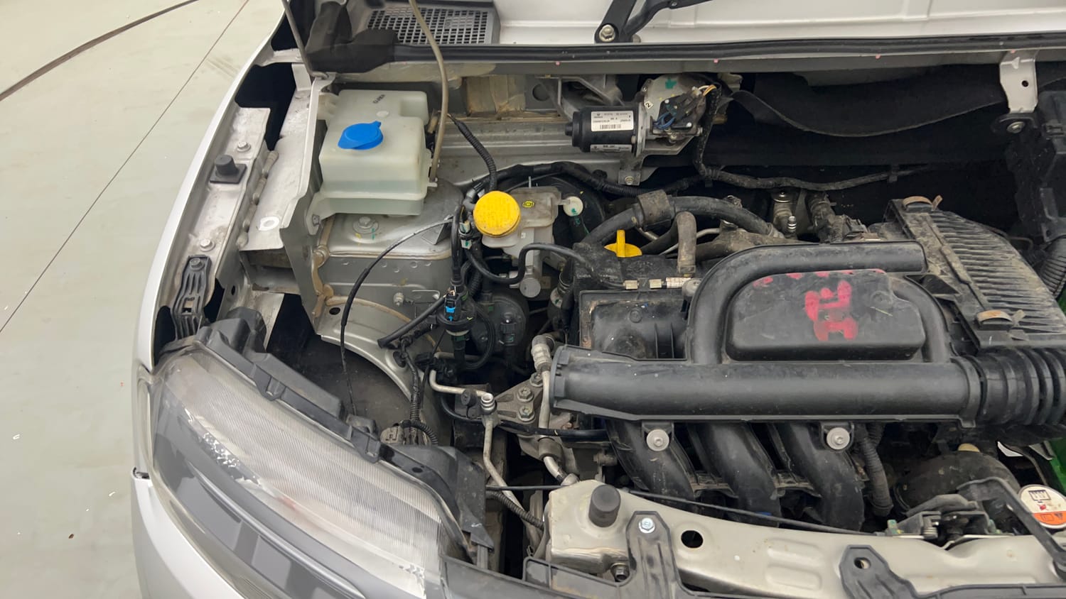 Used 2020 Renault Kwid RXL Petrol Manual engine ENGINE RIGHT SIDE VIEW