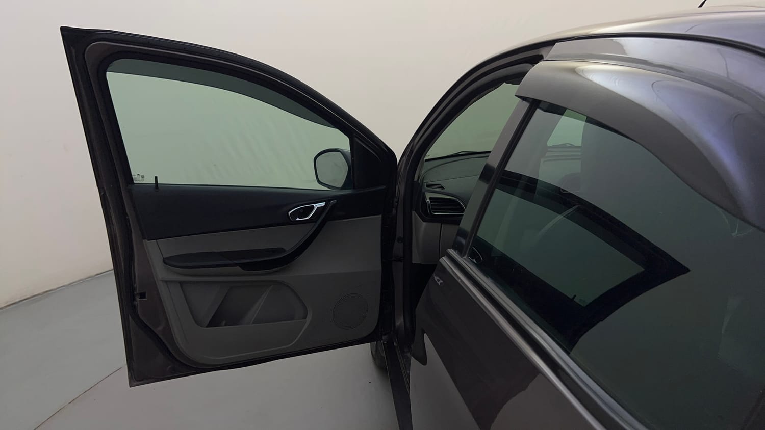 Used 2018 Tata Tiago Revotron XZA Petrol Automatic interior LEFT FRONT DOOR OPEN VIEW