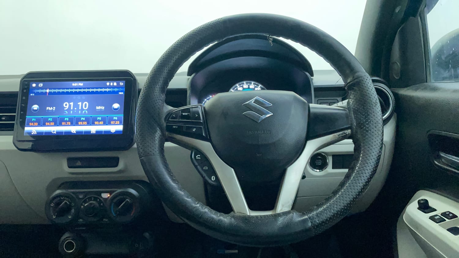 Used 2017 Maruti Suzuki Ignis Zeta 1.2 AMT Petrol Automatic interior STEERING VIEW