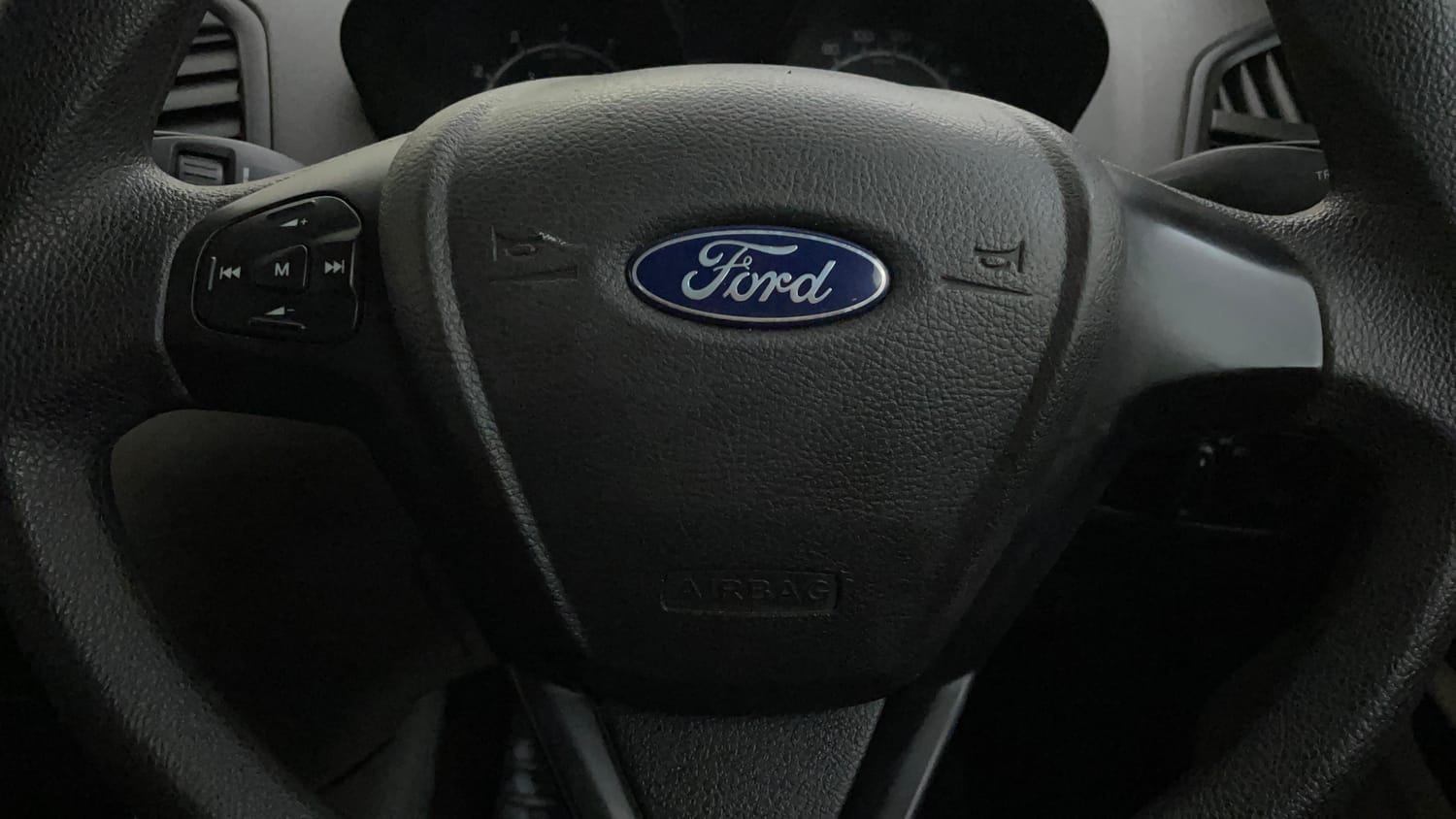 Used 2017 Ford EcoSport Trend+ 1.0L EcoBoost Petrol Manual top_features Airbags