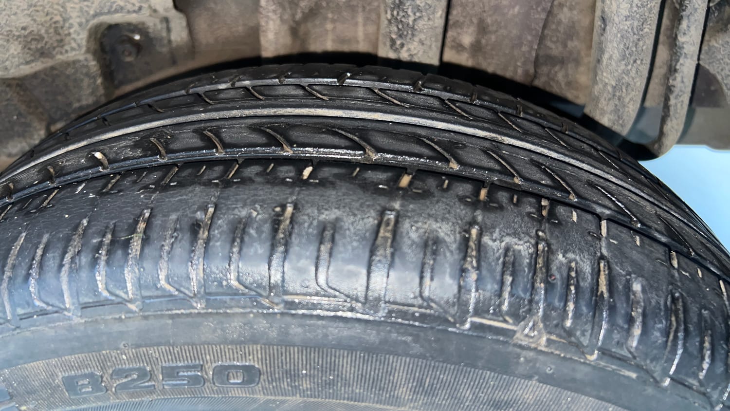 Used 2022 Tata Tigor XZ Plus CNG Cng Manual tyres LEFT REAR TYRE TREAD VIEW