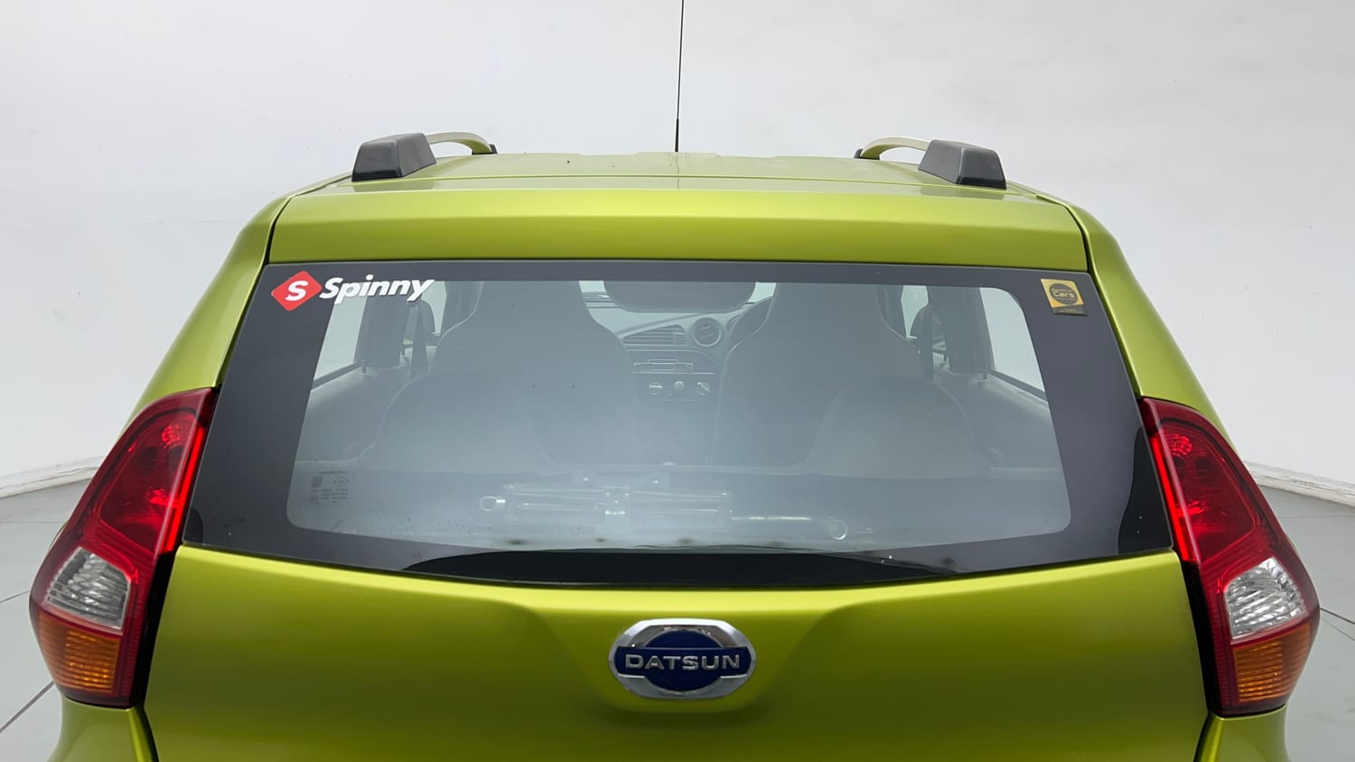 Used 2017 Datsun Redi-GO S Petrol Manual exterior BACK WINDSHIELD VIEW