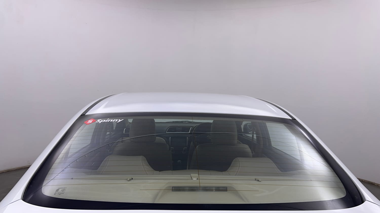 Used 2015 Maruti Suzuki Ciaz ZXI+ Petrol Manual exterior BACK WINDSHIELD VIEW