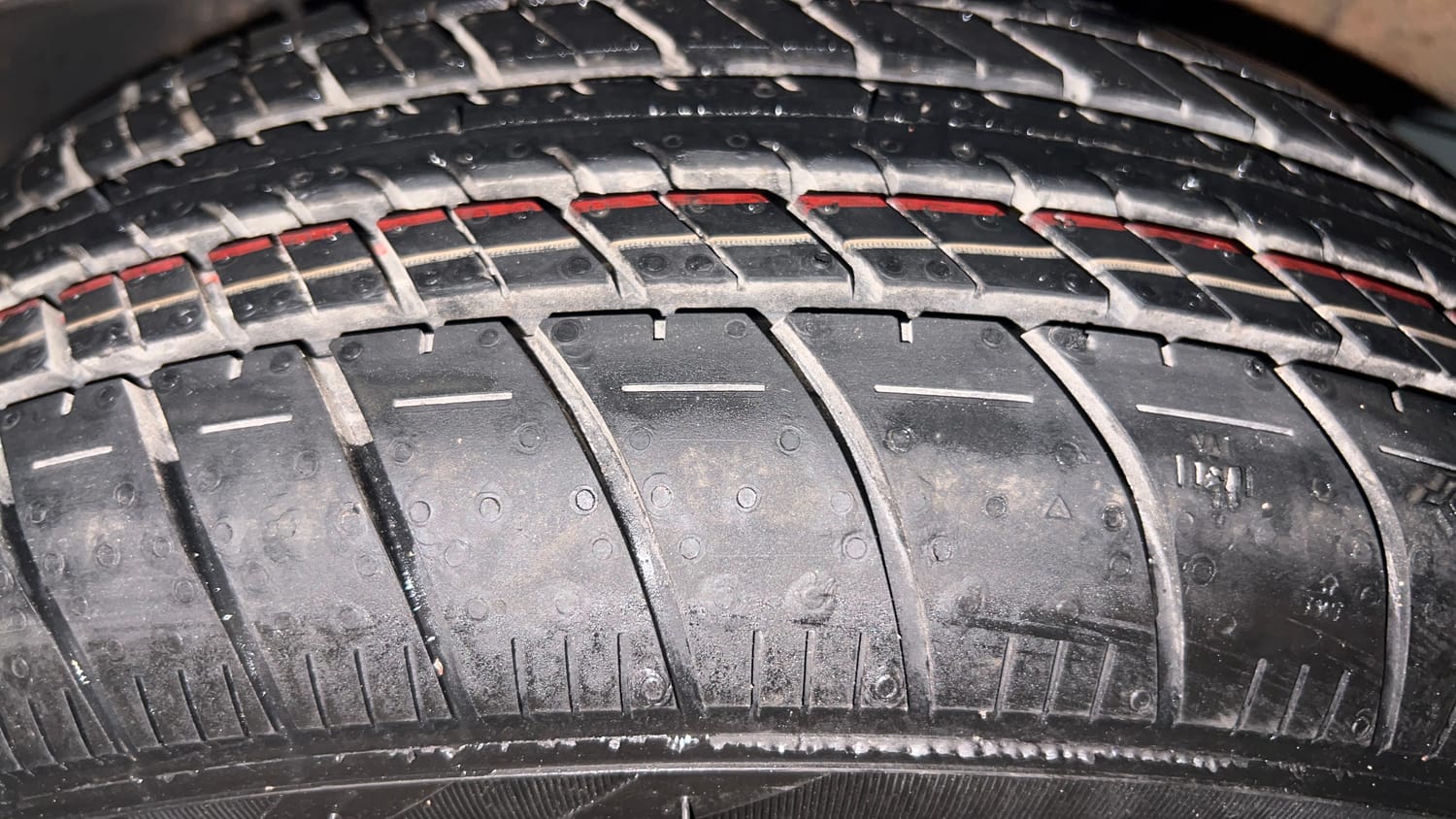 Used 2020 Honda Amaze 1.2 S MT Petrol Petrol Manual tyres LEFT REAR TYRE TREAD VIEW