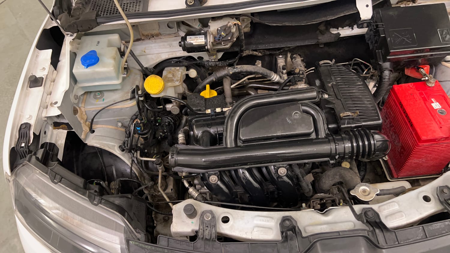 Used 2020 Renault Kwid RXL Petrol Manual engine ENGINE RIGHT SIDE VIEW