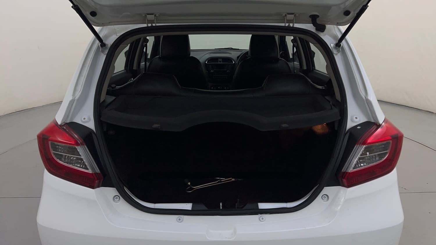 Used 2018 Tata Tiago Revotron XZ Petrol Manual interior DICKY INSIDE VIEW