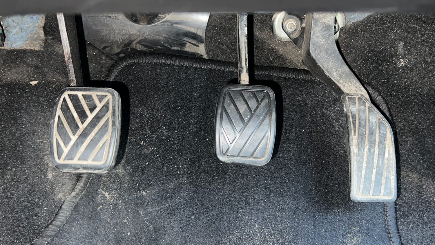 Used 2015 Maruti Suzuki Swift VXi Petrol Manual interior PEDALS VIEW