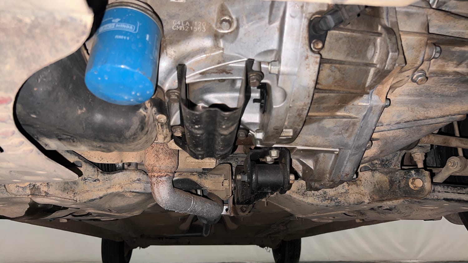 Used 2012 Hyundai i10 Sportz 1.2 Kappa2 Petrol Manual extra FRONT LEFT UNDERBODY VIEW
