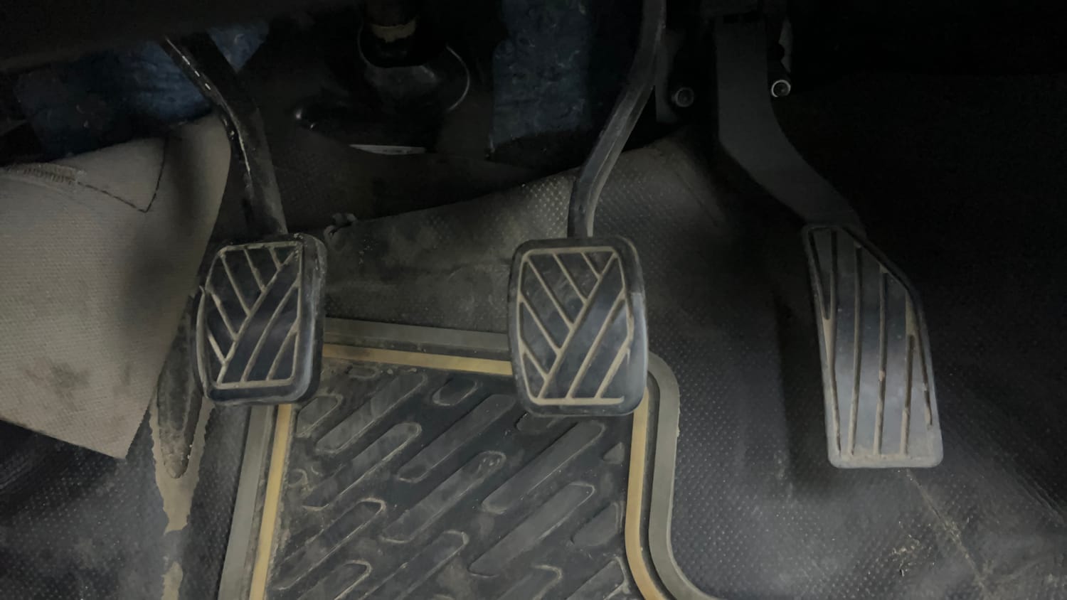 Used 2019 Maruti Suzuki S-Cross Zeta 1.3 Diesel Manual interior PEDALS VIEW
