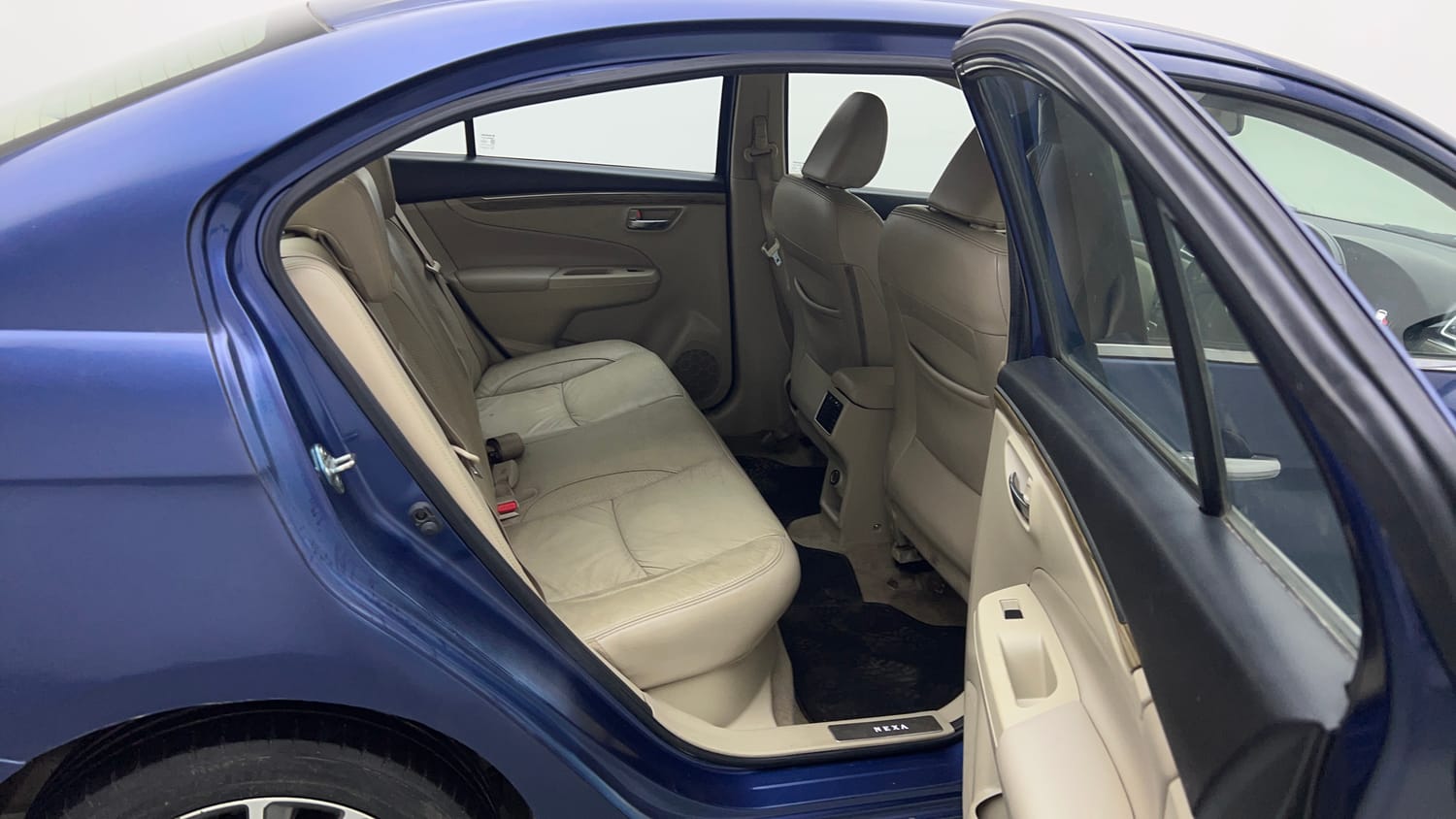 Used 2019 Maruti Suzuki Ciaz Alpha Hybrid 1.5 Petrol Manual interior RIGHT SIDE REAR DOOR CABIN VIEW
