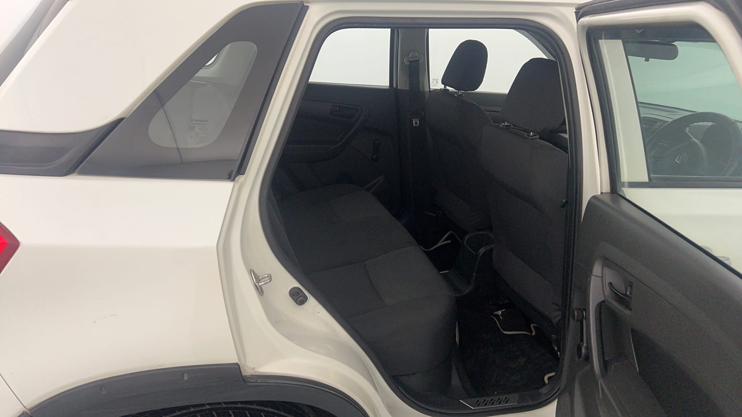 Used 2017 Maruti Suzuki Vitara Brezza LDi (O) Diesel Manual interior RIGHT SIDE REAR DOOR CABIN VIEW