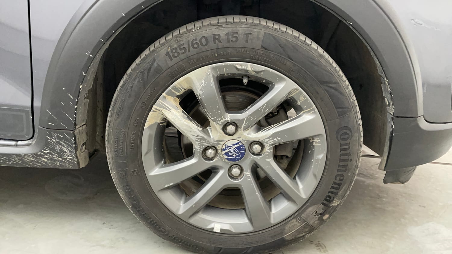 Used 2019 Ford Freestyle Titanium 1.2 Ti-VCT Petrol Manual tyres RIGHT FRONT TYRE RIM VIEW