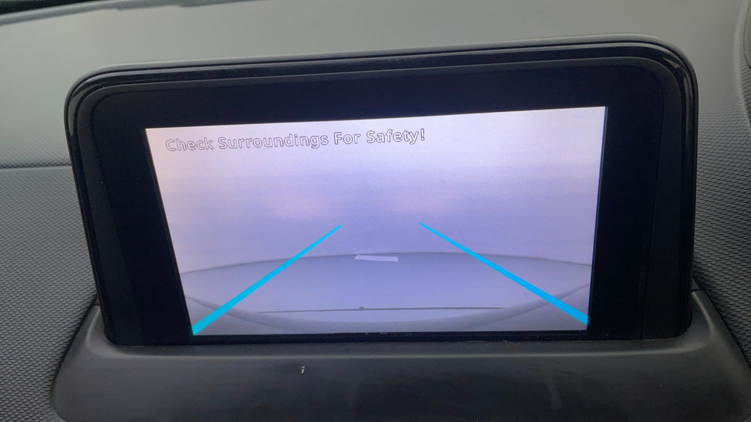 Used 2020 Tata Nexon XZ Plus Petrol Manual top_features Rear camera