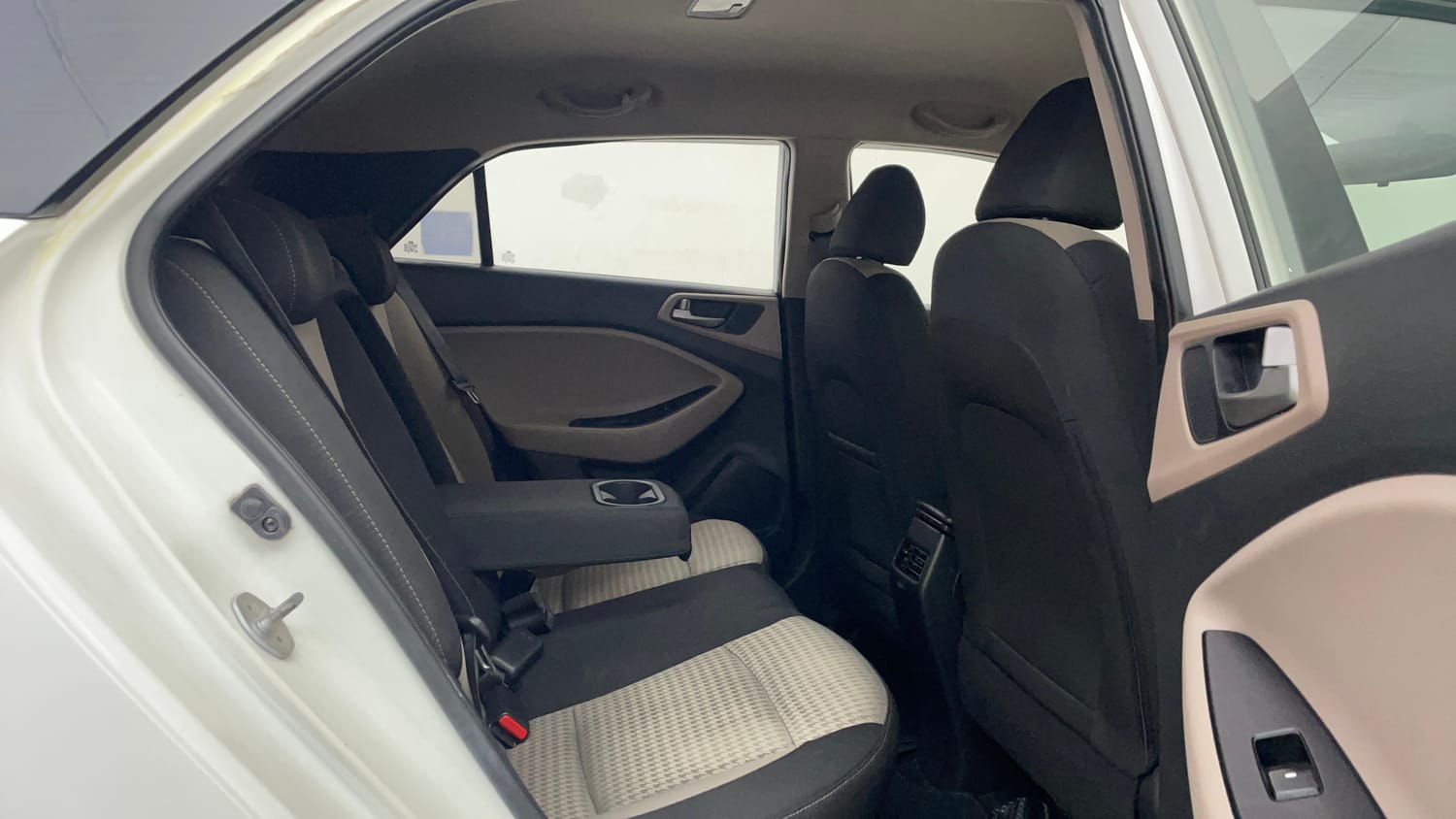 Used 2019 Hyundai Elite i20 Asta 1.2 (O) Petrol Manual interior RIGHT SIDE REAR DOOR CABIN VIEW