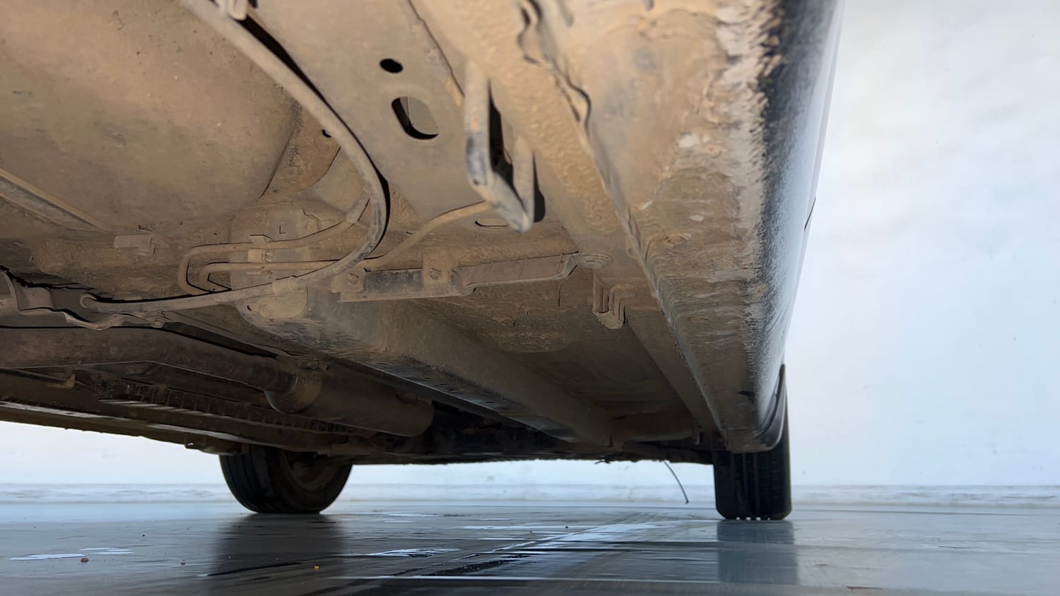 Used 2020 Maruti Suzuki Ciaz Alpha 1.5 AT Petrol Automatic extra REAR RIGHT UNDERBODY VIEW