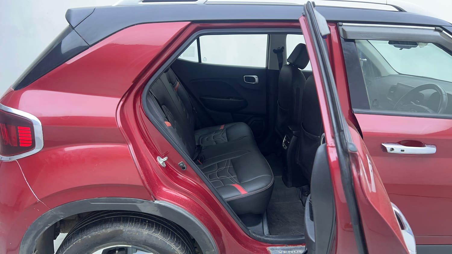 Used 2019 Hyundai Venue SX Plus 1.0 Turbo DCT Dual Tone Petrol Automatic interior RIGHT SIDE REAR DOOR CABIN VIEW