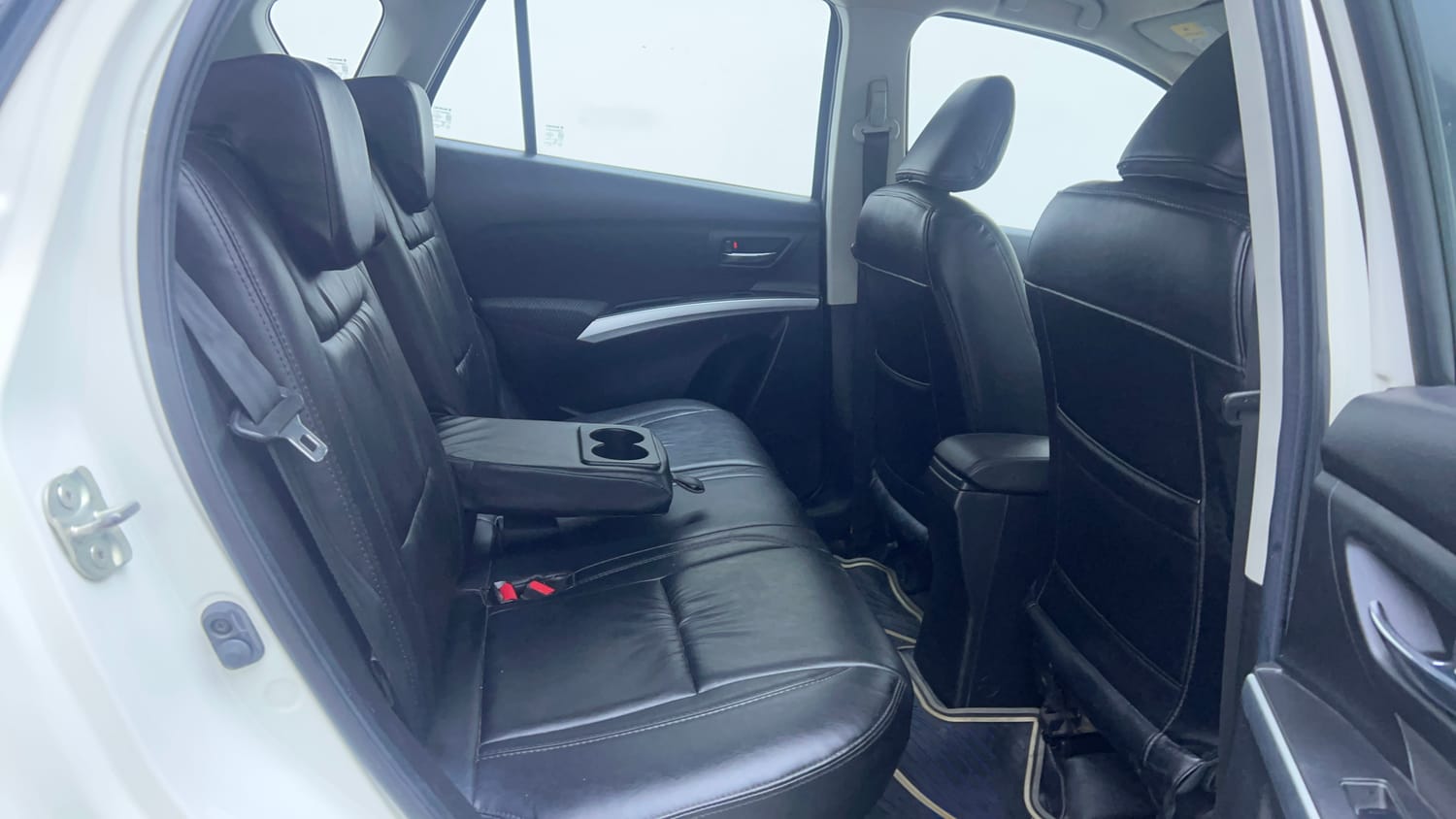 Used 2019 Maruti Suzuki S-Cross Zeta 1.3 Diesel Manual interior RIGHT SIDE REAR DOOR CABIN VIEW