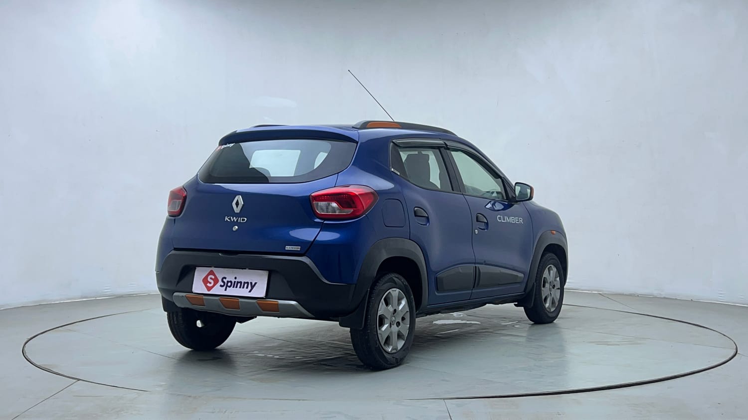 Used 2017 Renault Kwid CLIMBER 1.0 AMT Petrol Automatic exterior RIGHT REAR CORNER VIEW