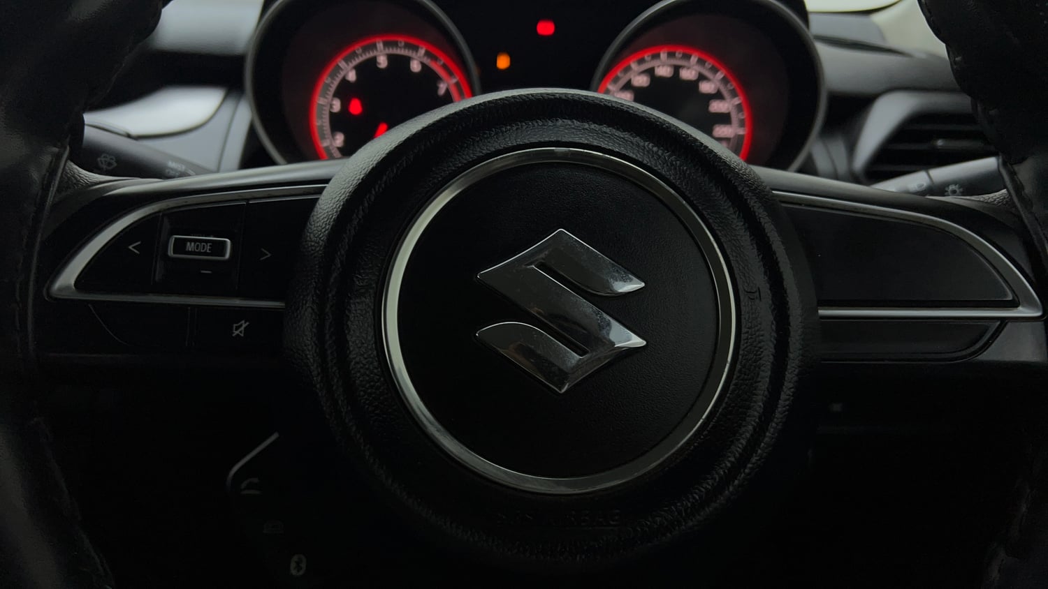 Used 2021 Maruti Suzuki Swift VXi Petrol Manual top_features Airbags