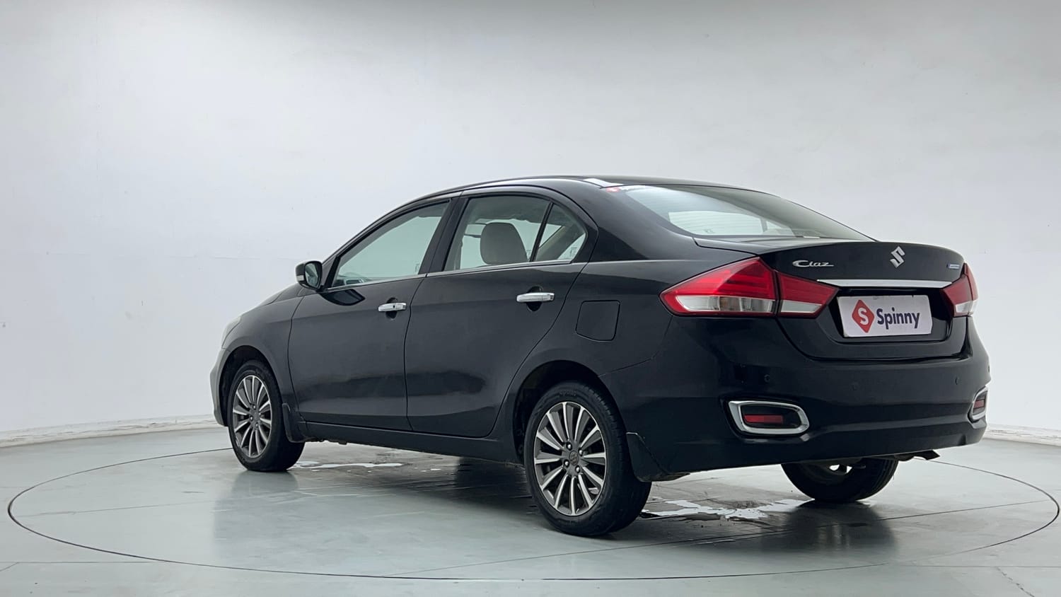 Used 2020 Maruti Suzuki Ciaz Alpha 1.5 AT Petrol Automatic exterior LEFT REAR CORNER VIEW
