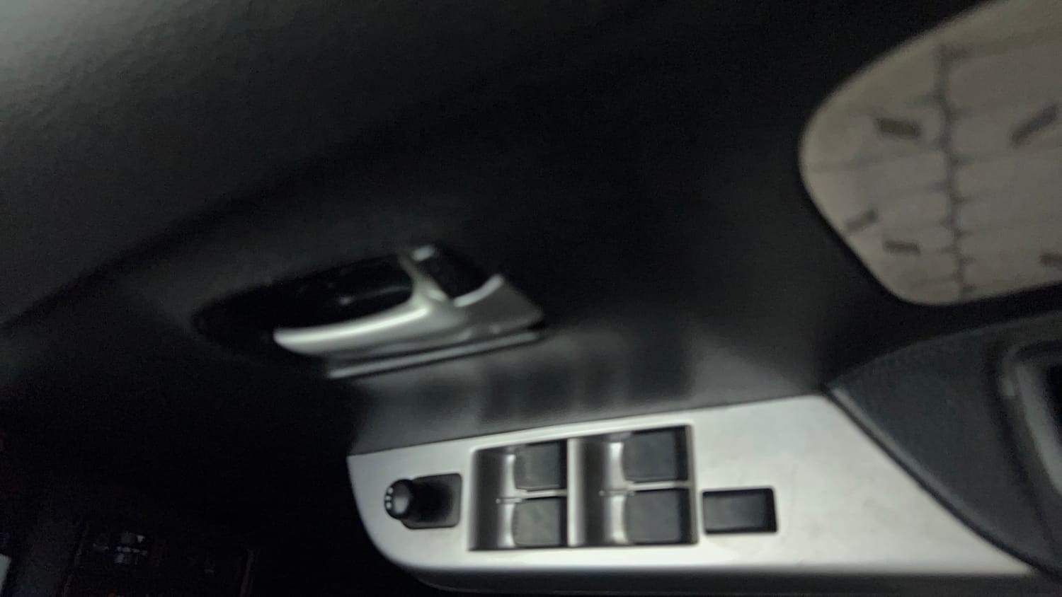 Used 2016 Maruti Suzuki Wagon R 1.0 VXI AMT Petrol Automatic top_features Power windows