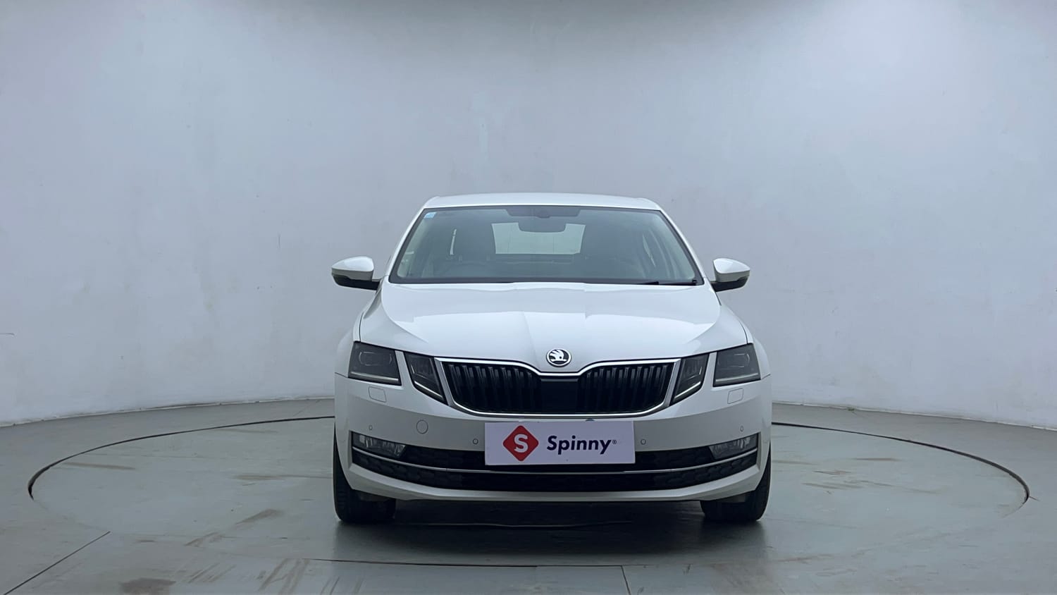 Used 2019 Skoda Octavia 1.8 TSI Style AT Petrol Automatic exterior FRONT VIEW