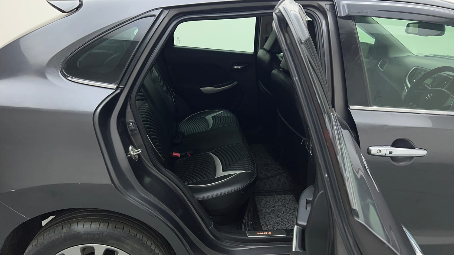Used 2018 Maruti Suzuki Baleno Zeta 1.2 AT Petrol Automatic interior RIGHT SIDE REAR DOOR CABIN VIEW