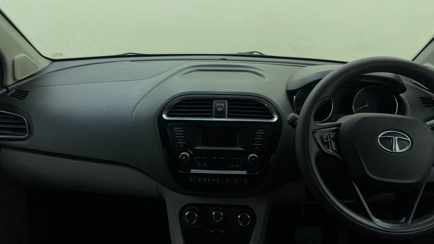 Used 2018 Tata Tiago Revotron XZA Petrol Automatic interior MUSIC SYSTEM & AC CONTROL VIEW